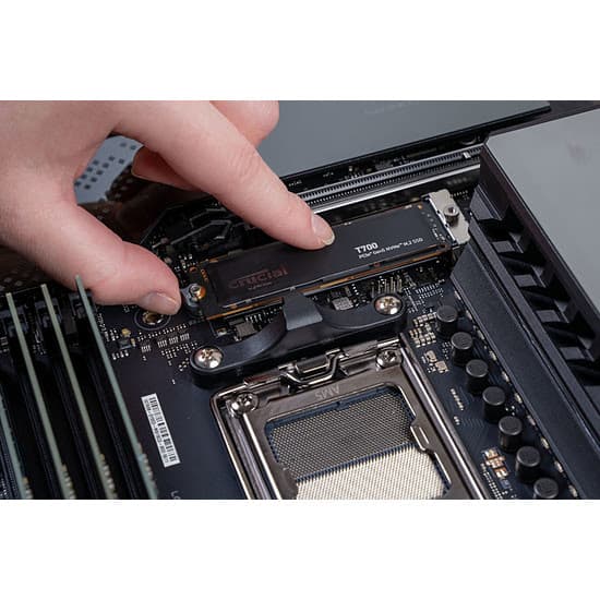 Crucial T700 4 To 2